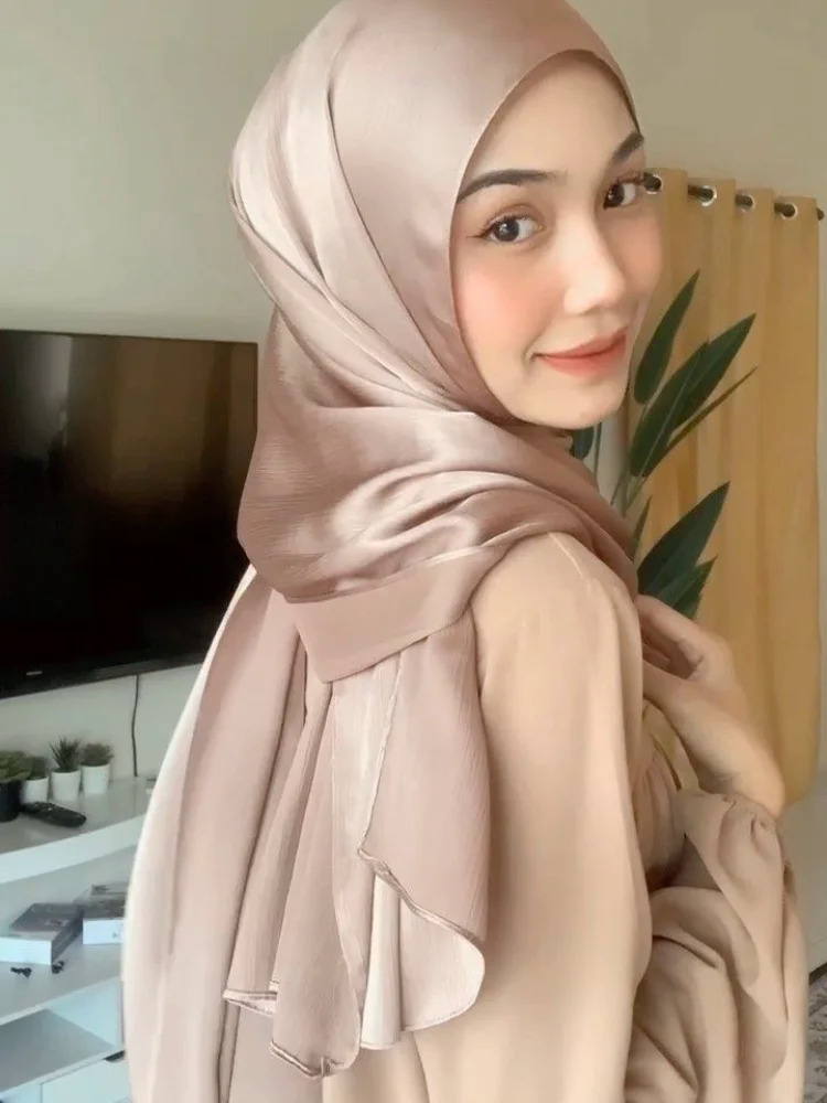 Pleated Crinkled Satin Hijab Scarf Medina Silk Scarves Solid Color Shawls Headband Scarf Wrap Muslim Women Veil. Turban Hijabs. 