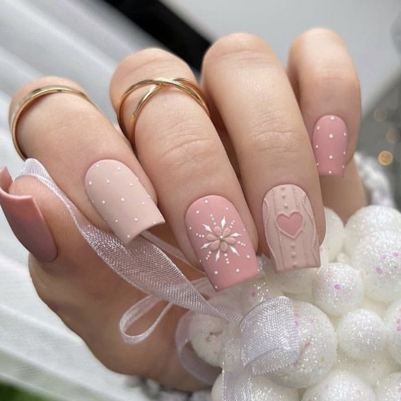 24pcs Short Ballet Silver Metal Nails Solid Color Glossy Artificial Press-on Nails Full Coverage Waterproof False Nail Art. 