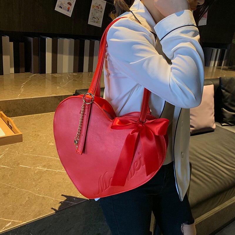 red heart handbolsa