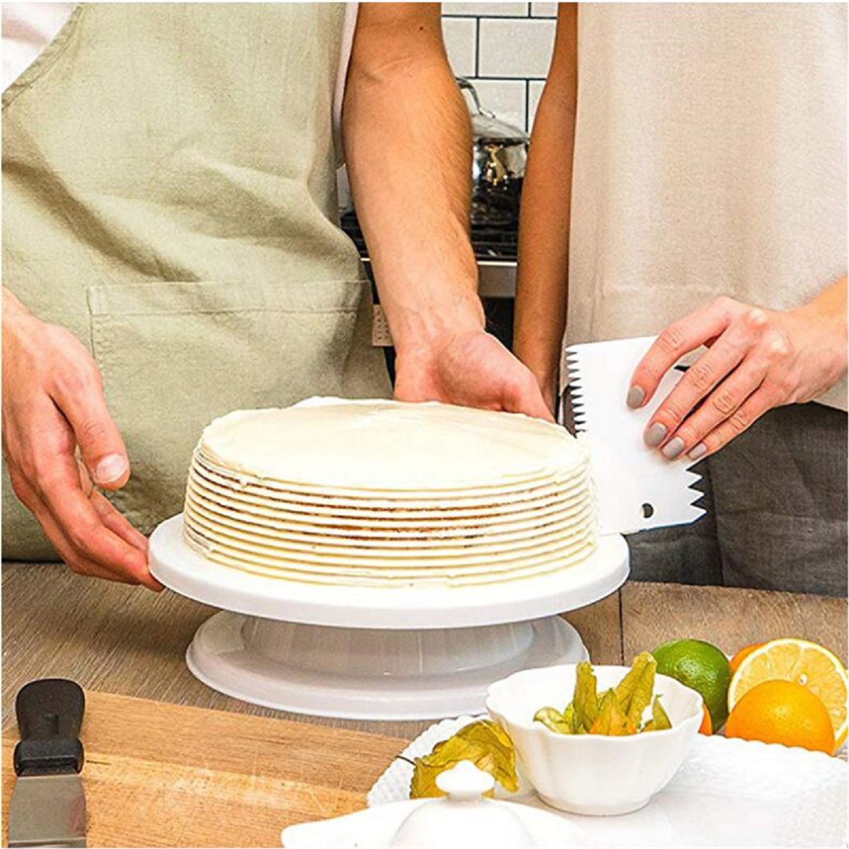 21Pcs Cake Decorating Kit Turntable Rotating Baking Flower Icing Piping Nozzle Baking Tools Set. 