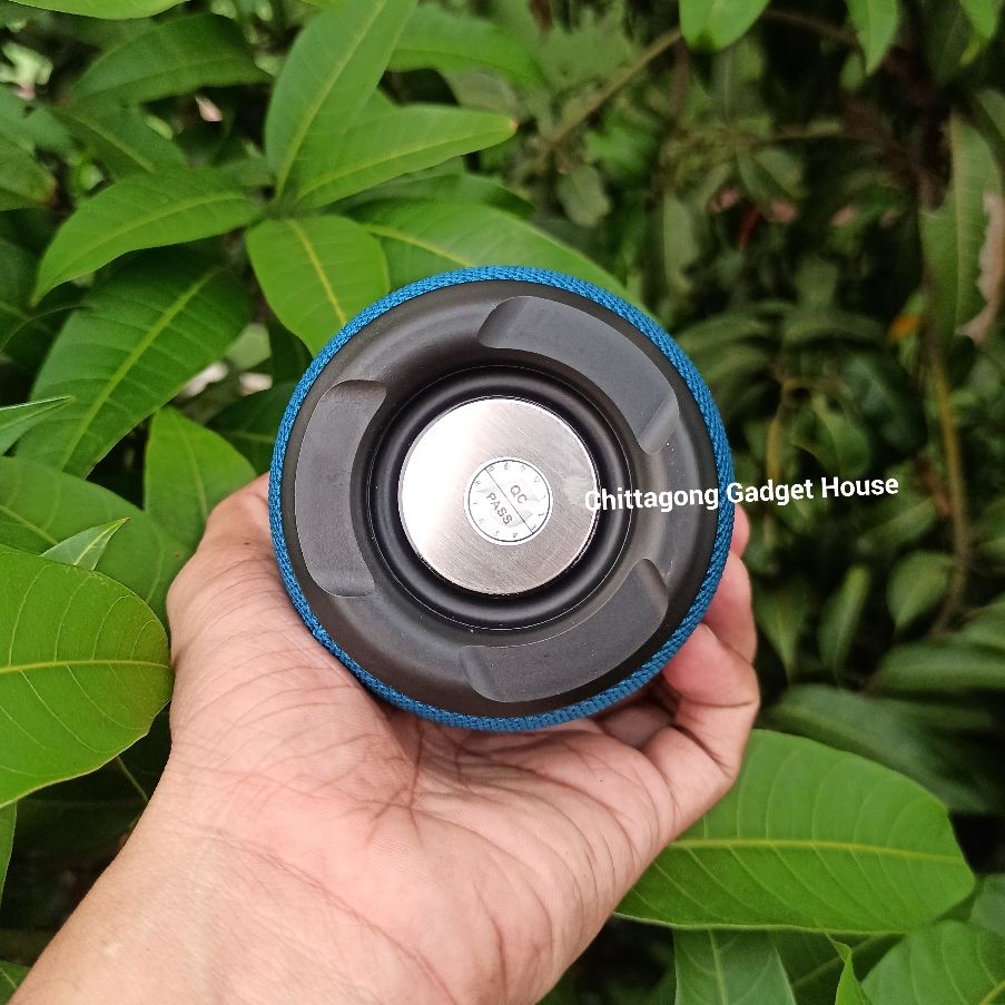 GREATNICE GTS-1468 Bluetooth, USB, TF Card & FM Radio Supported Speaker With RGB Lightning Effects. 