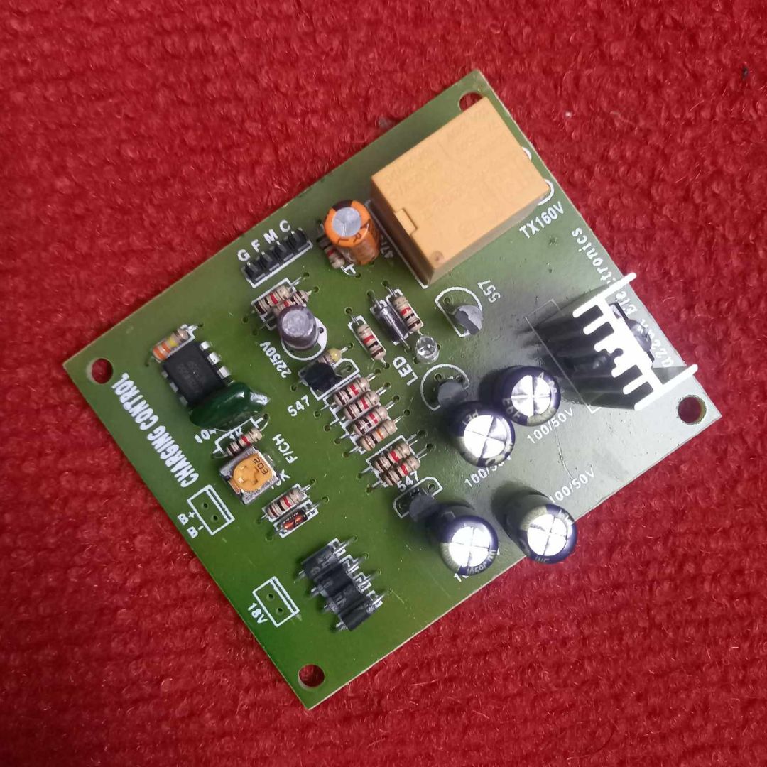 SINGLE Relay 18V Battery Charging Control Circuit With Adjustable VR Pot Switch Battery Charging. 