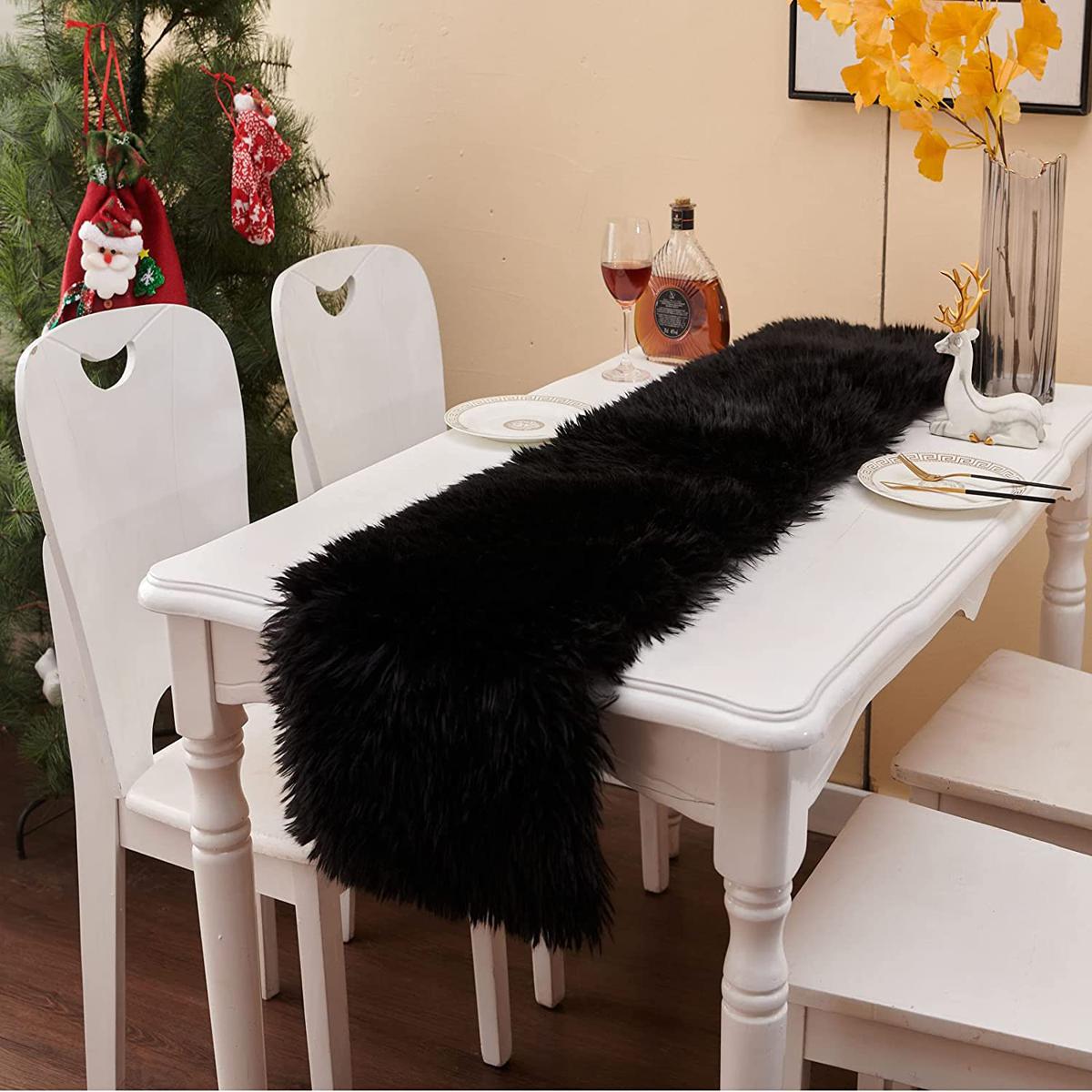 Faux Fur Table Runner Decorative Mongolian Fur Table Flag Modern Dining Fabric Bohemian Plush Table Runners for Table Dining Room Home Decor