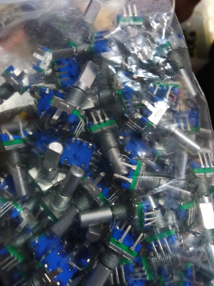 5 Pin Rotary Switch 20mm Rotary Encoder Switch D-Shaft Digital Potentiometer 20 Pulse Mechanical Rotary Encoder Switch Flat Shaft Rotary Selector Switch 5Pin Leads . 