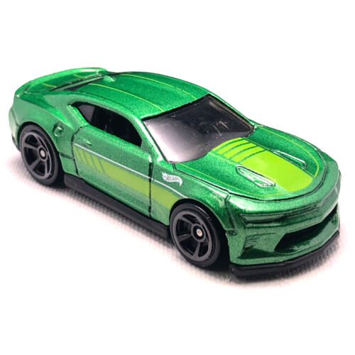 Hotwheels 18 Camaro SS Color - Green, Scale - 1:64. 