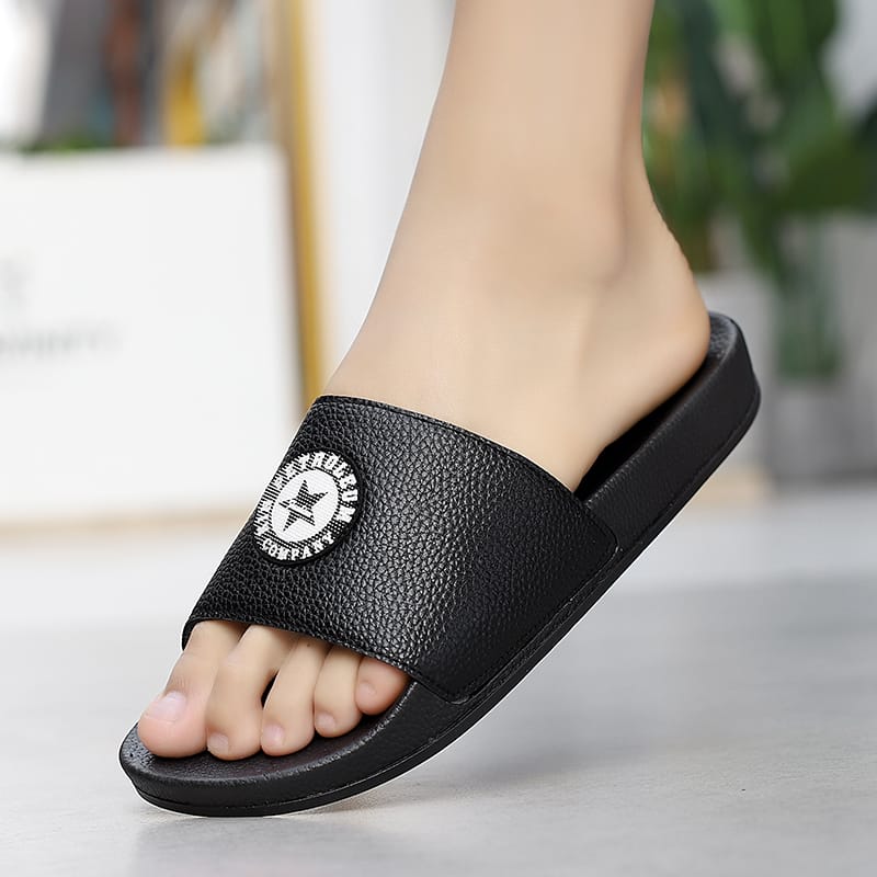 Indispensable-Quality Black And White Color KIN PETROLEUM Lightweight Slide Slipper For Men S27. 