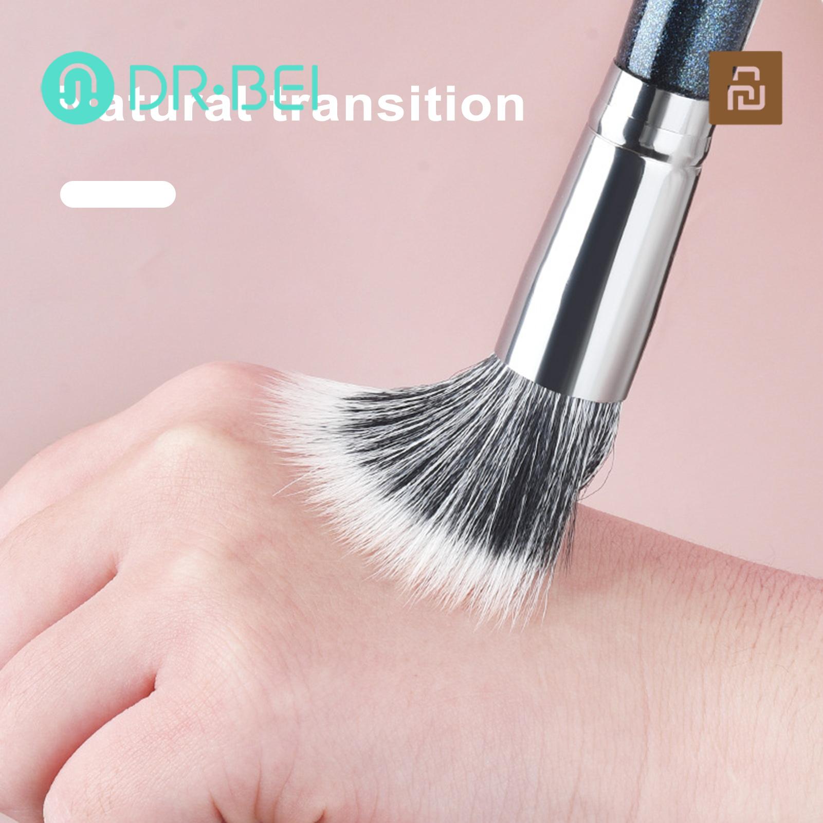 Fiber Stippling Brush Soft Fluffy Stippling Brush for Perfect Makeup Application Ideal for Foundation Loose Powder Eye Shadow Beauty Must-have for Women Two-layered Stippling Brush. 