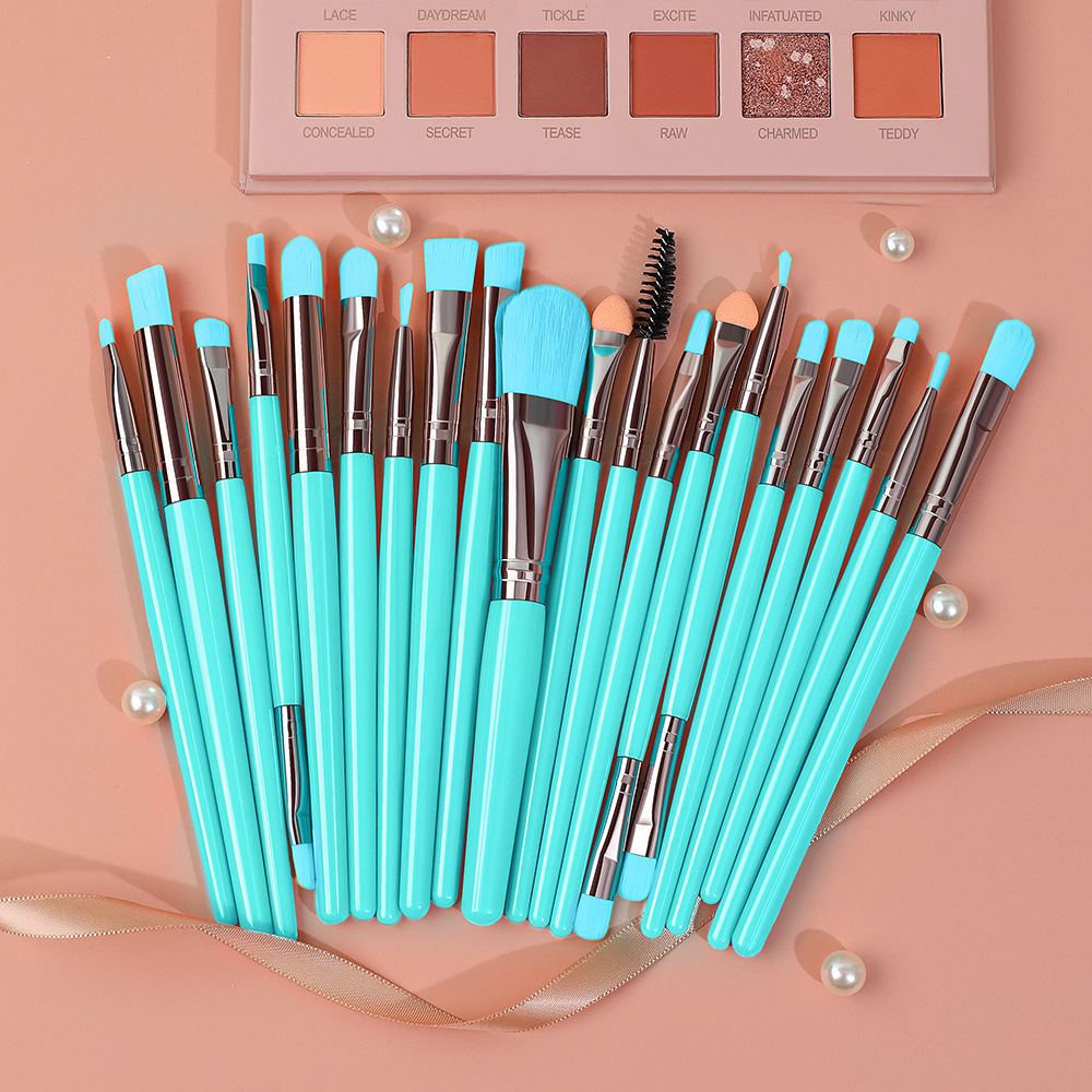 Glow In The Dark Professional Factory Direct Selling Cross-border Explosion Versatile Makeup Brush Set Beauty Tools High-quality. 