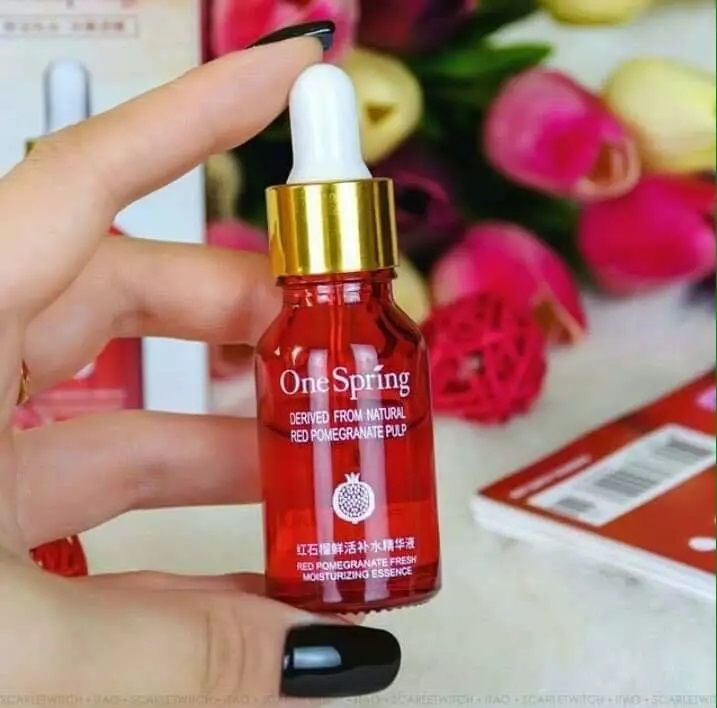 One Spring Red Pomegranate Nourishing Moisturizing Essence Serum-15 ml. 