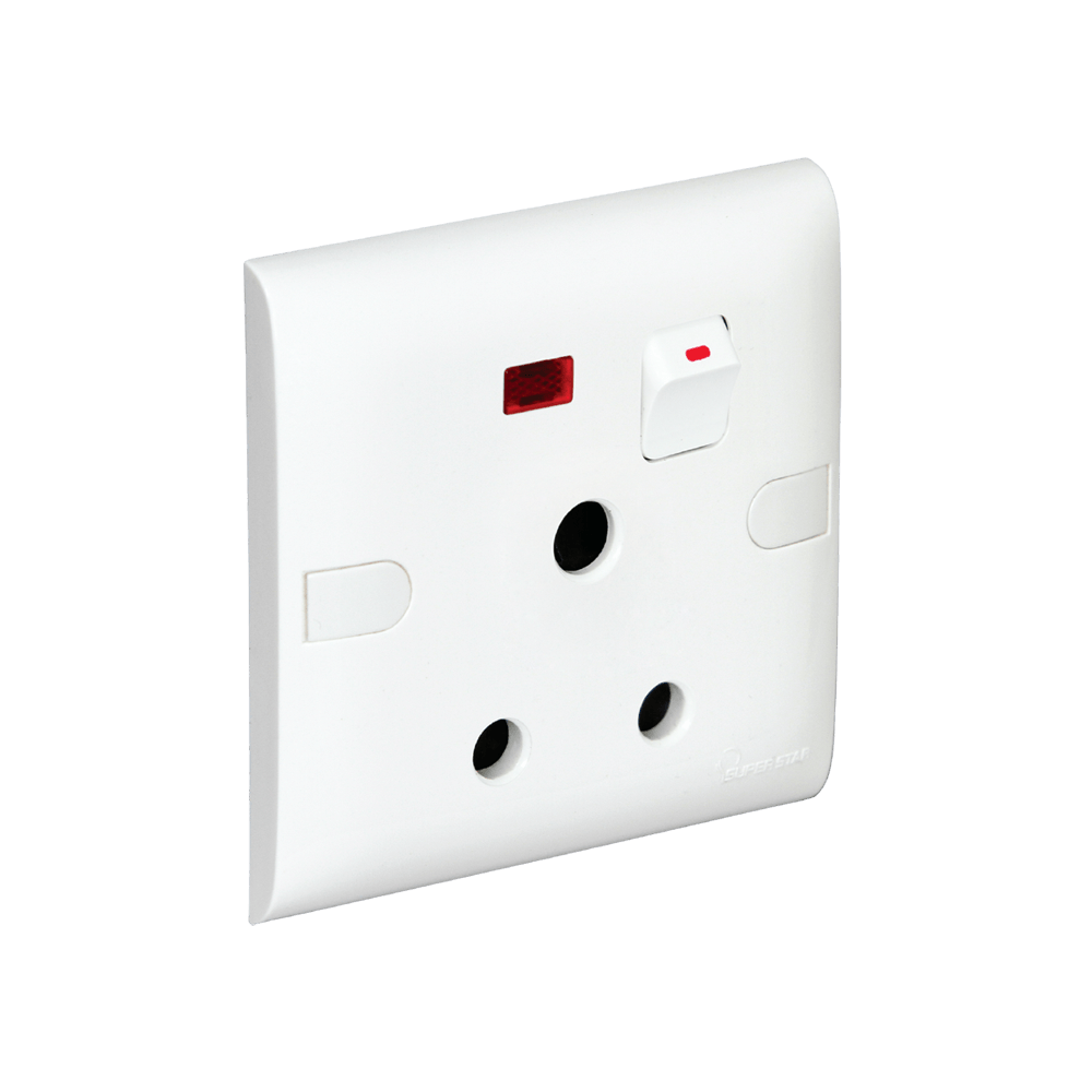 Super Star Slim 15 A 3 pin Round Socket With Switch Ac