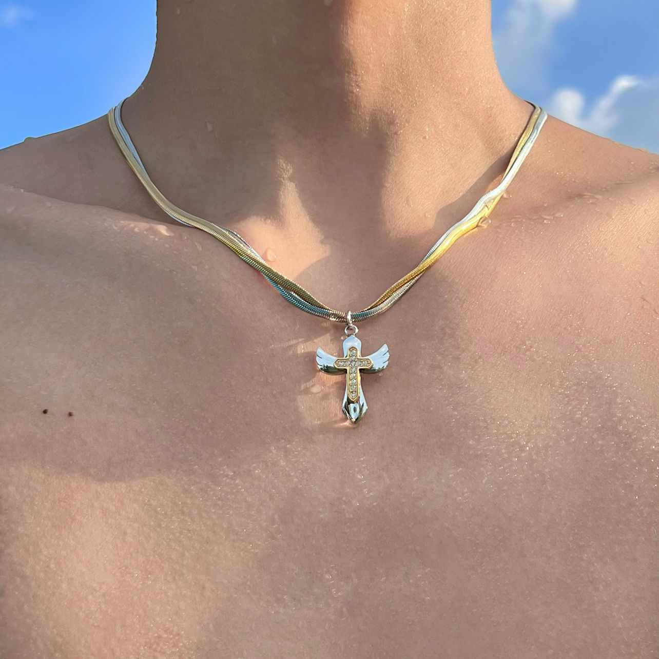Wings of Salvation gold double-layer cross hip-hop niche high-end titanium steel non-fading light luxury trendy handsome necklace for men