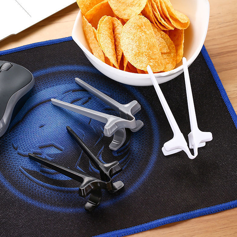 Play game finger chopsticks lazy assistant chopstick snacks hand chopsticks