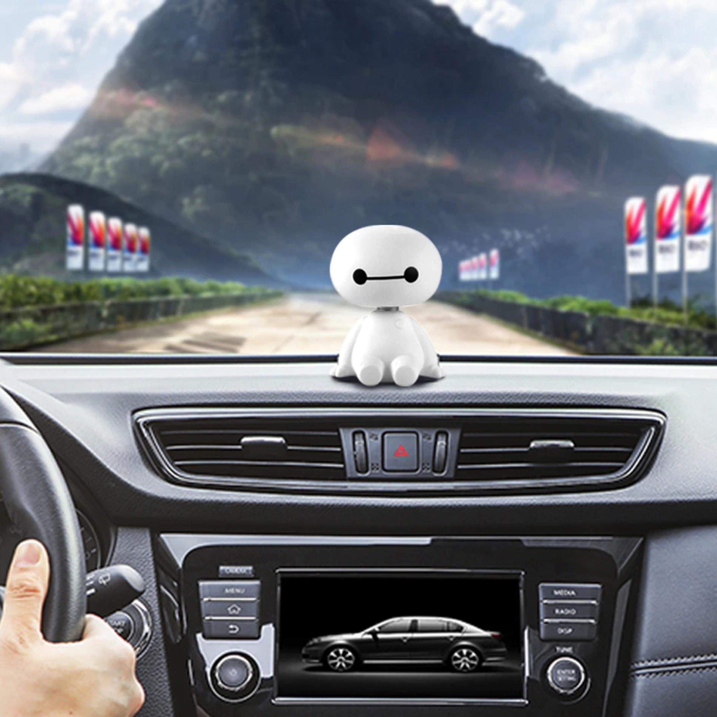 Baymax Robot Shaking Head Car Ornament: Cute and Playful Dashboard Decor - Nodding Ornaments to Inject Fun and Character into Your Commute. 