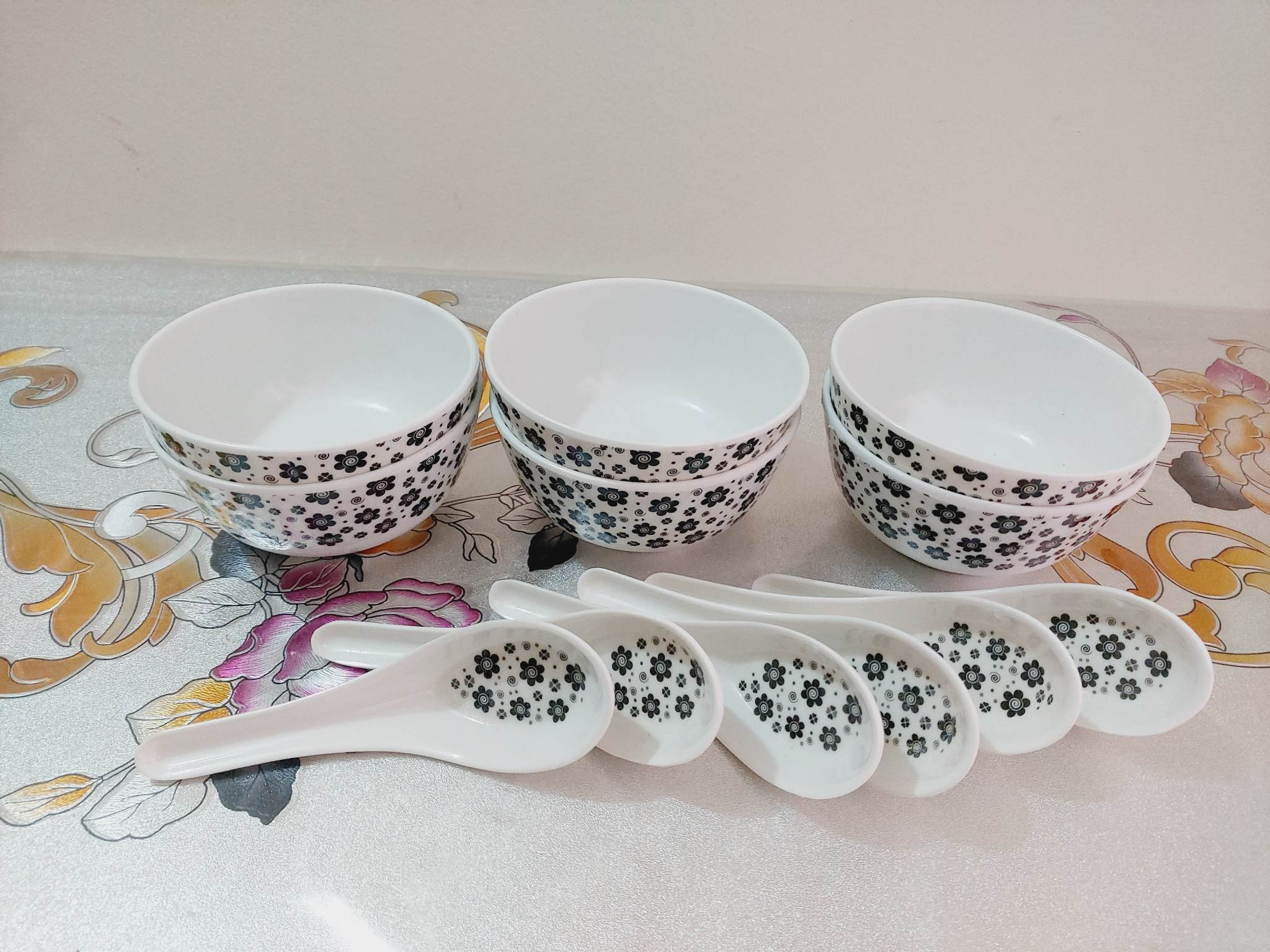 Sada Kalo Melamine Soup Bowl With Spoon 12 Pcs Set (4.5 Inch). Dishwasher Save.Microwave oven save.. 