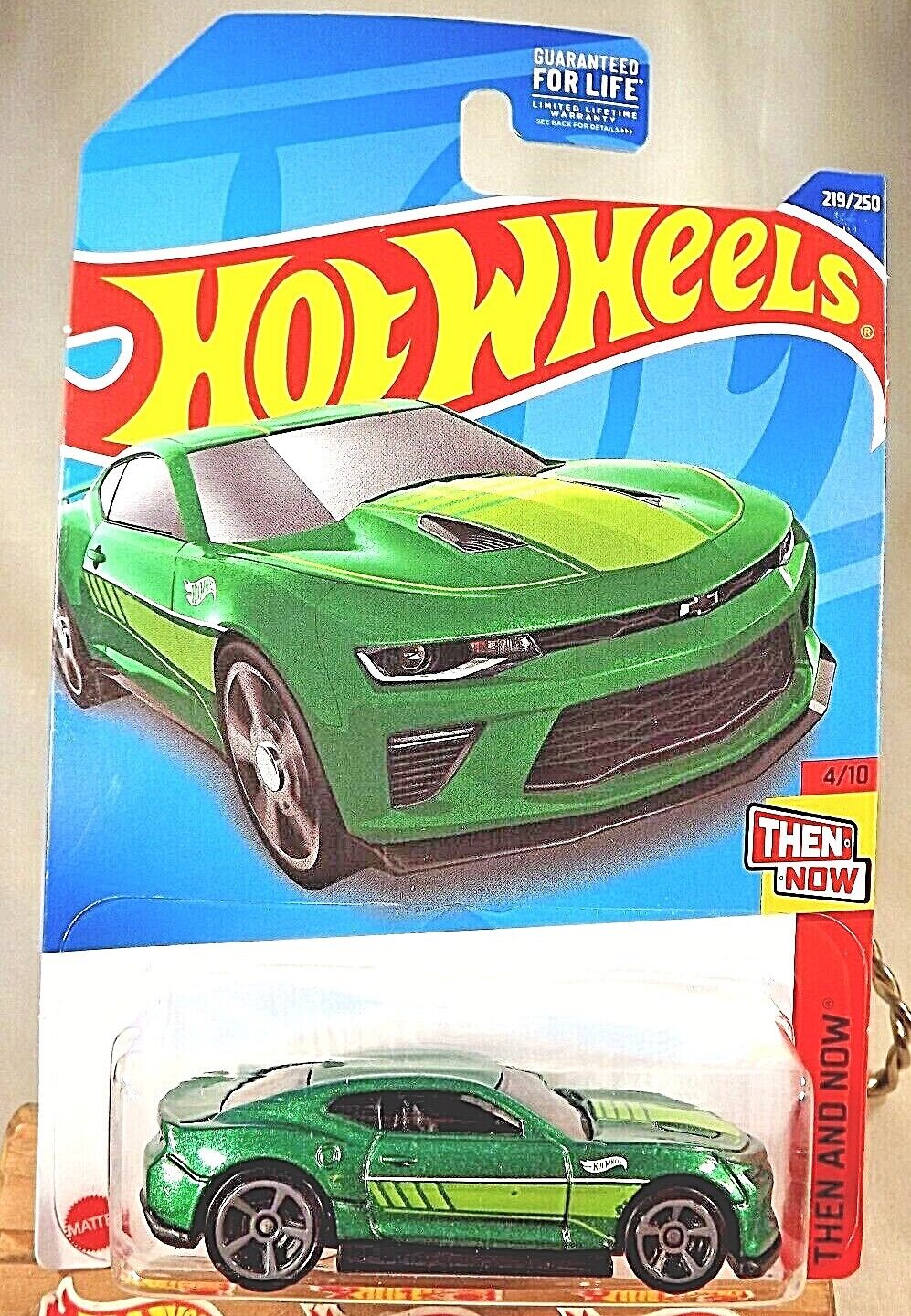 Hotwheels 18 Camaro SS Color - Green, Scale - 1:64. 