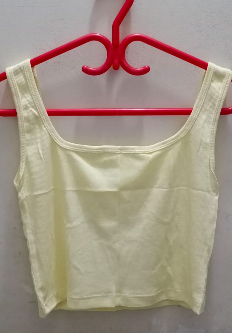 Uyda tayyorlangan shaxsiy havaskor onlayn video Erkak ayolning qinidagi spermani yalaydi