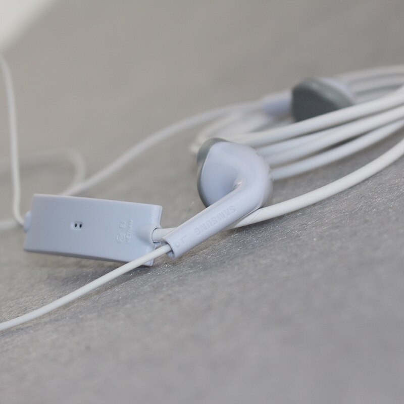 Suitable For Samsung Earphones For Galaxy A20 A30 A40 A50 A11 A21 A51 A71 Note 9 8 Wired 3.5Mm In-Ear Headphone With Microphone Sports Earbud. 