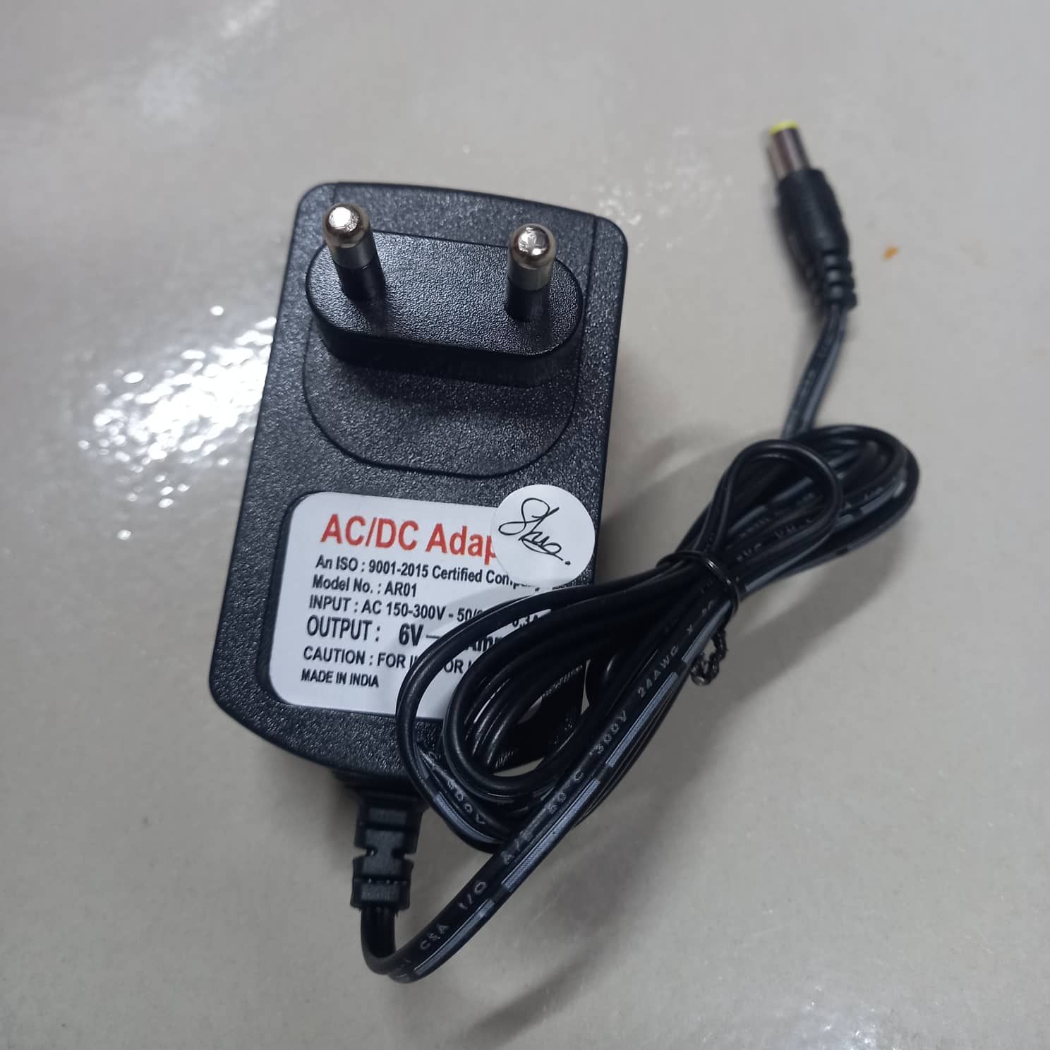 6V 2A WHITE/BLACK AC 220V To DC 6V 2A Power Supply Adapters Chargers 6V 2Aamp Chargers Adaptors For Camera LED Strip Lights. 