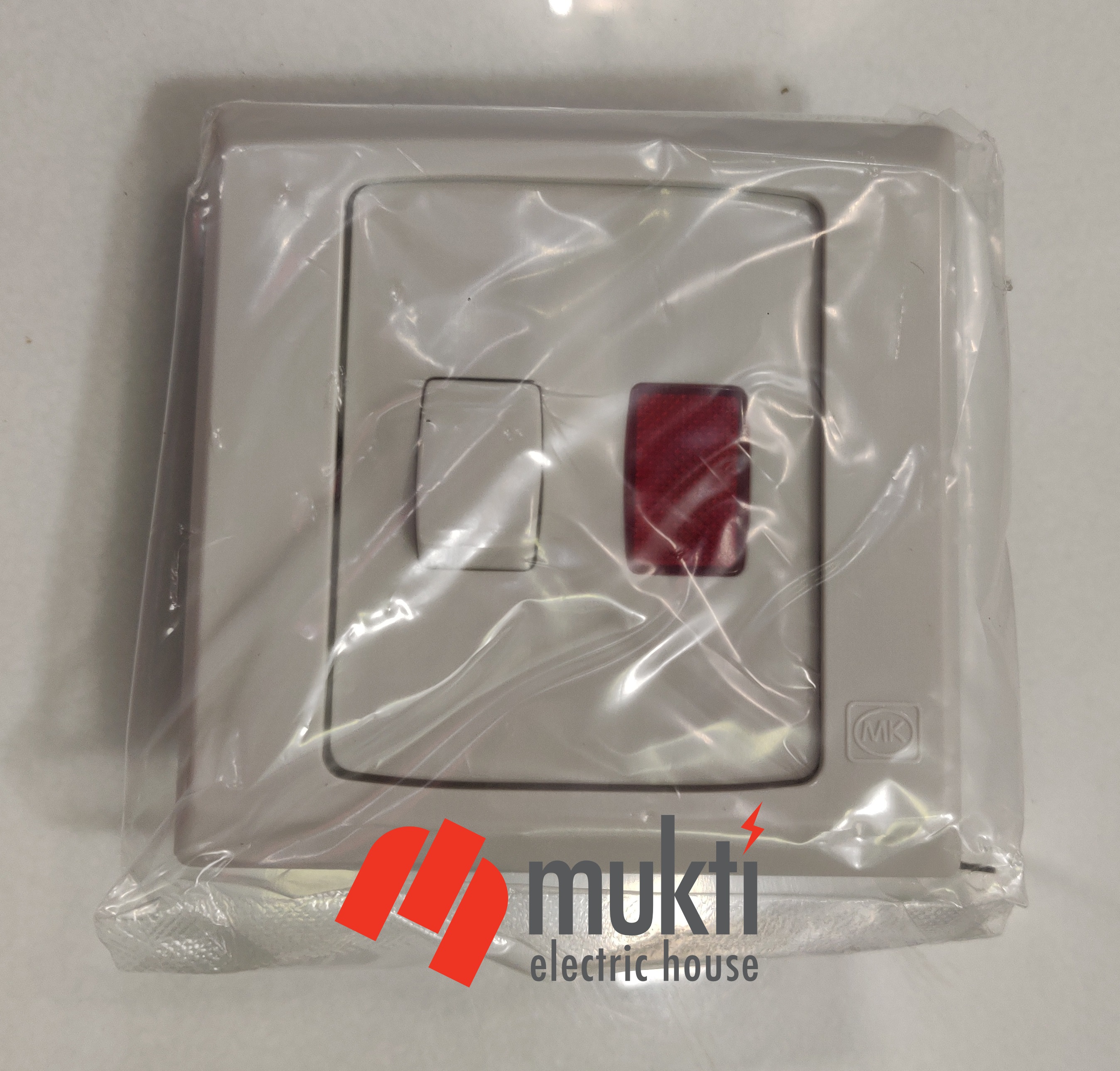 MK Made in Singapore SLIMLINE PLUS 20A DP Small Rocker Switch Geyser Water Heater Socket. 