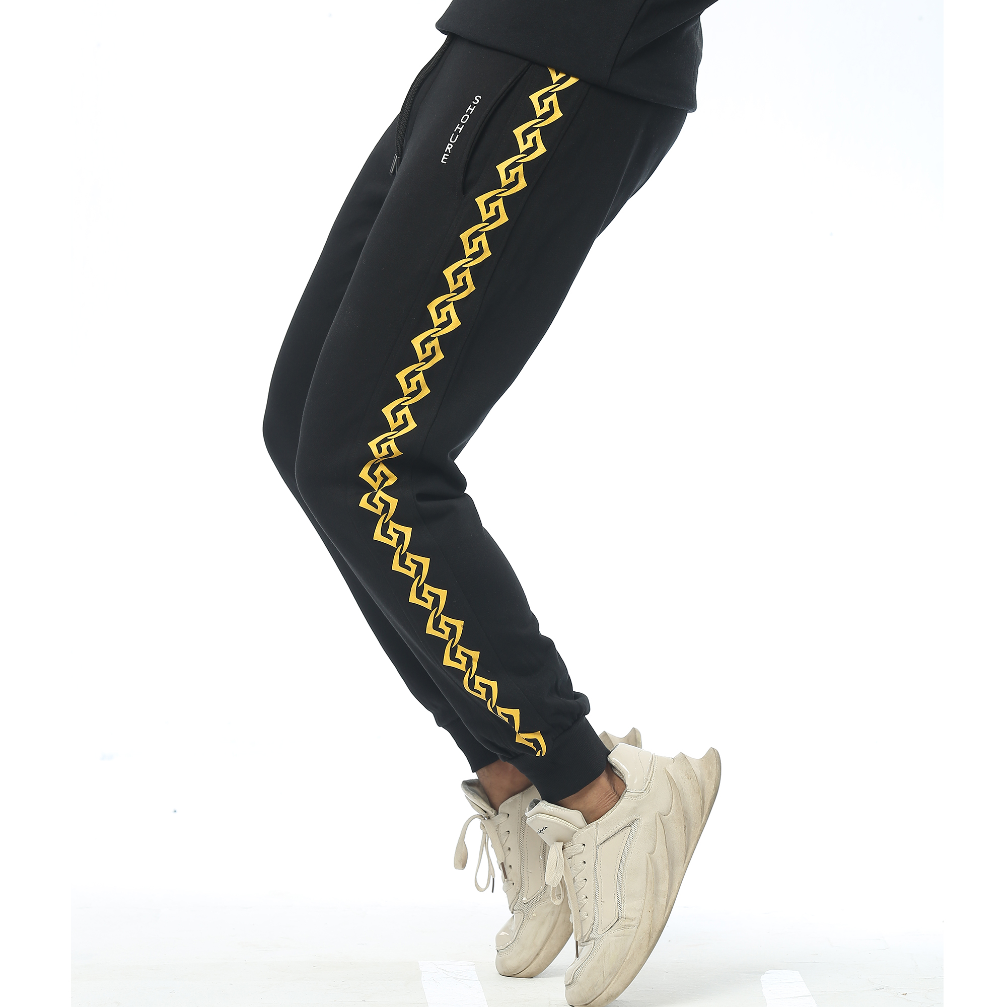Shohure Black color joggers - Joggers For Men. 