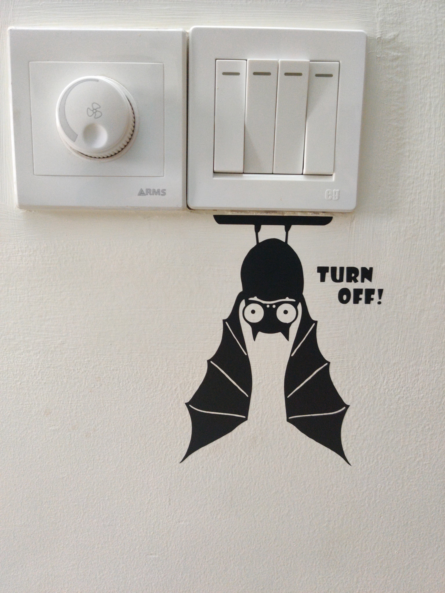 Hanging Bat Vinyl Wall Sticker Wall Décor Vinyl Decal Sticker For Wall - SS203 - DDecorator. 