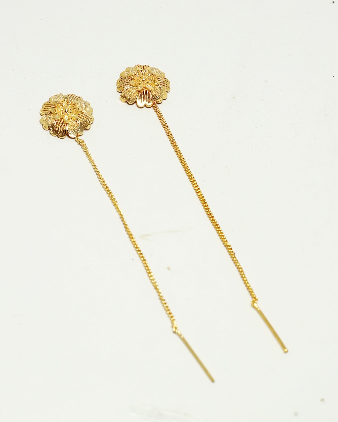 sui suta earrings