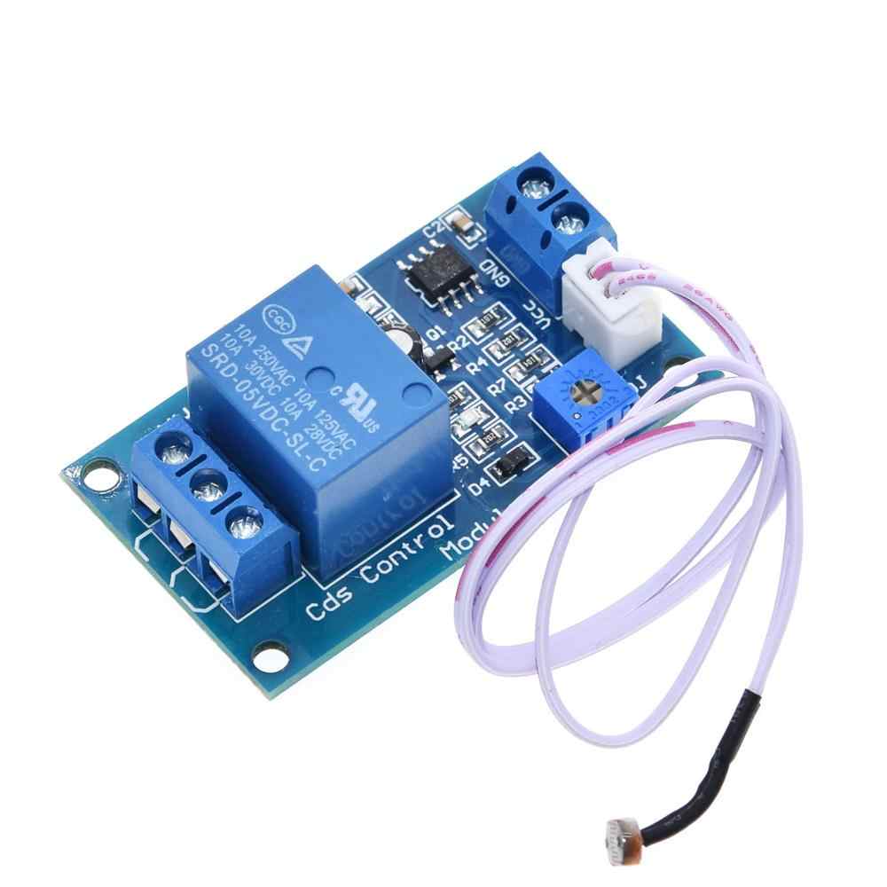 XH-M131 DC 5V / 12V Light Control Switch Photoresistor Relay Module Detection Sensor 10A brightness Automatic Control Module. 