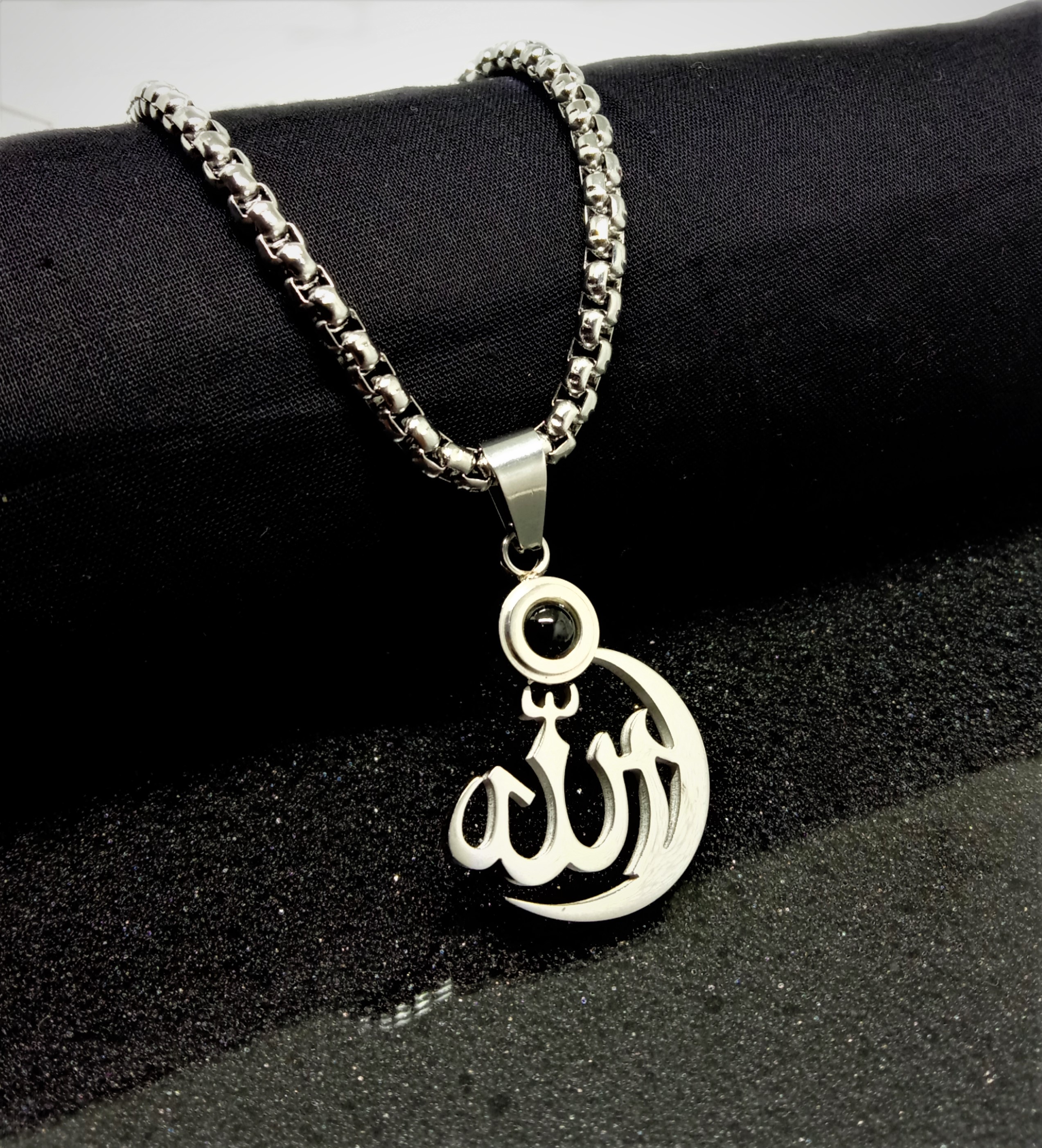 allahu locket