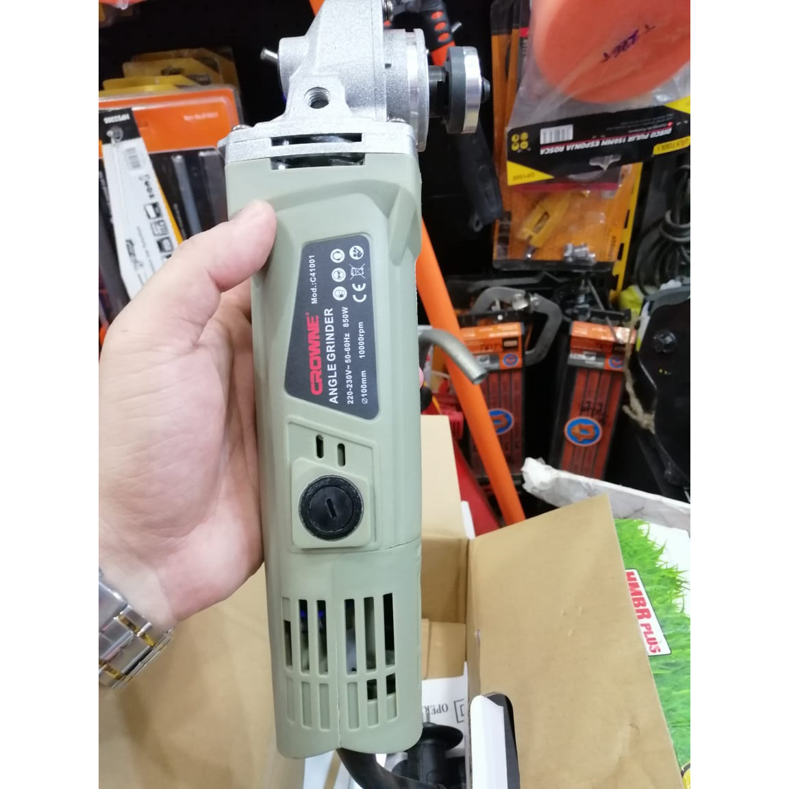Cromn Angle Grinder 100mm (4")  load speed 10000 Switch at Handle / C41001. 