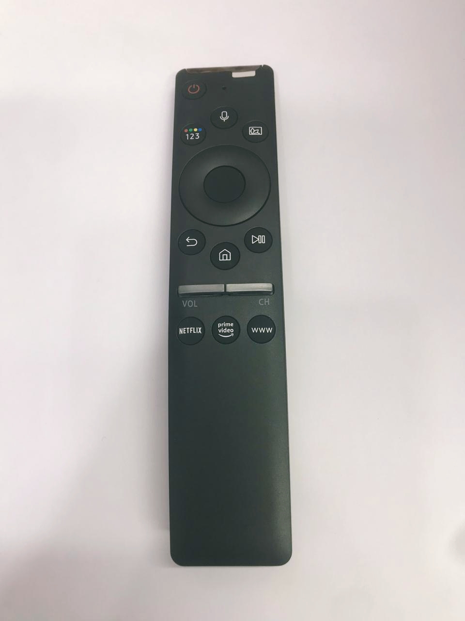 Samsung TV Remote Control with Voice for Smart 4K TV: Simplify Your TV Experience - Voice Control at Your Fingertips. 